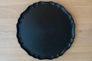 Italian round plate black L